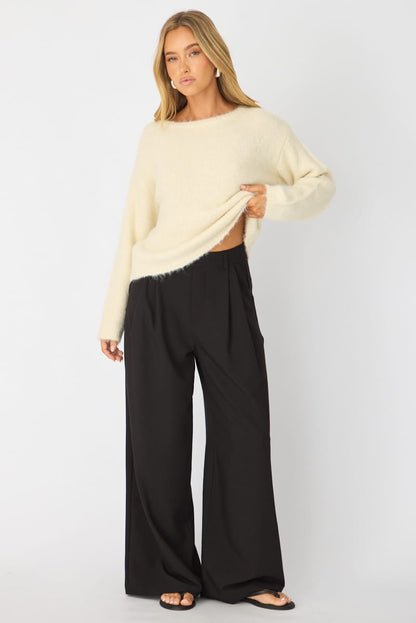 White Loose Long Sleeve Boat Neck Knit